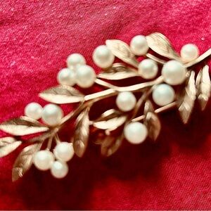 Trifari Pearl Brooche